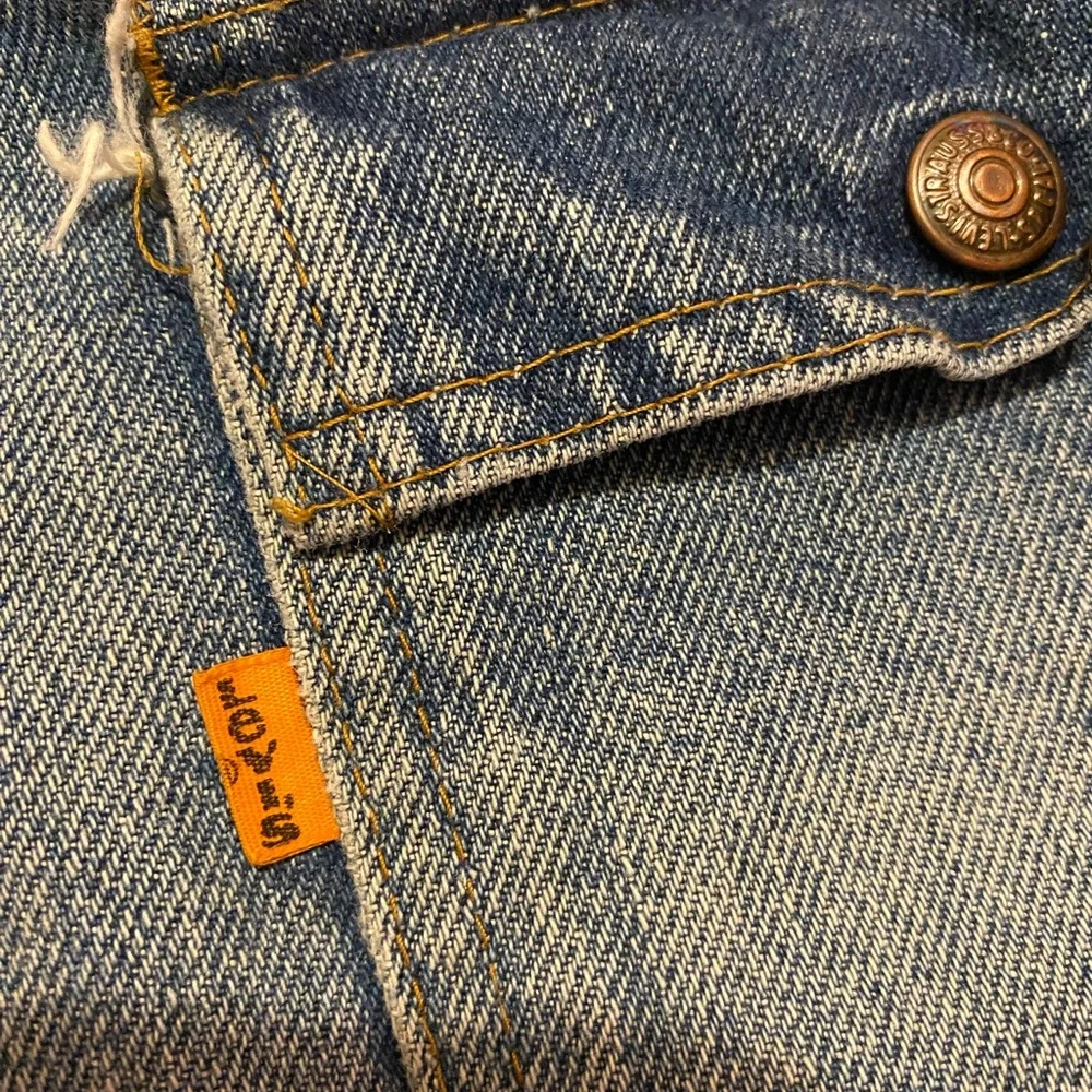 Vintage Levi’s Men’s Jeans - Picture 4 of 9